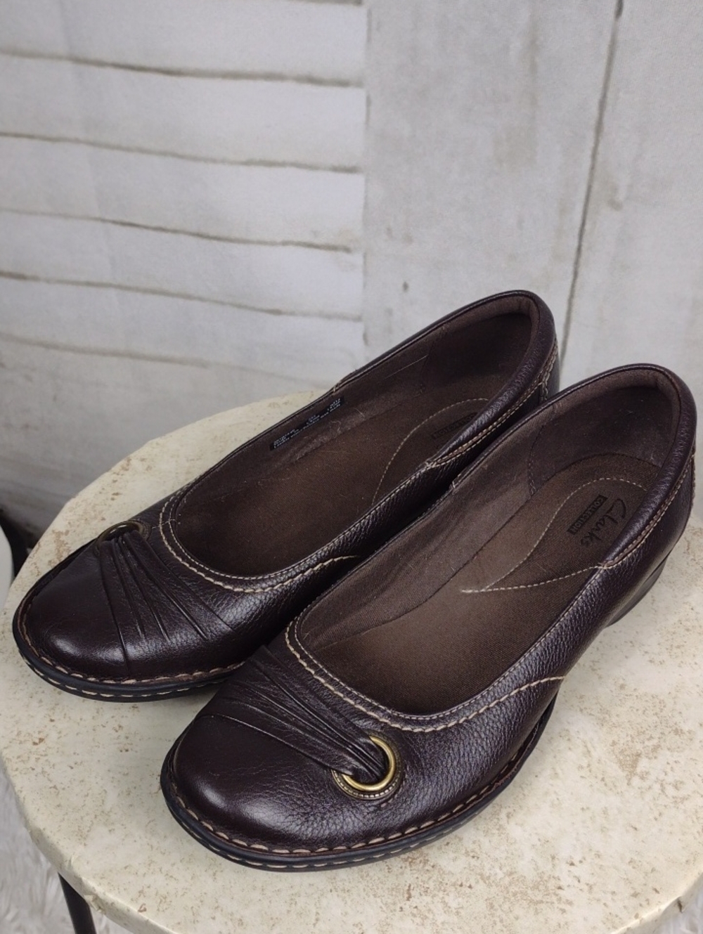 Clarks Dark Brown Leather Slip-On Ballet Flats with Grommet Detail Size 9M